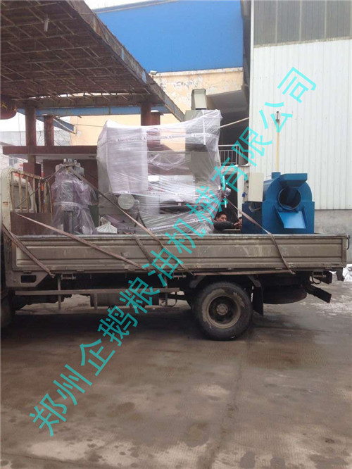 安徽蒙城客戶預(yù)定榨油機設(shè)備今發(fā)貨(圖1) 安徽蒙城客戶預(yù)定榨油機設(shè)備今發(fā)貨(圖1)