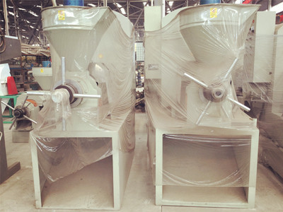 菜籽榨油機是怎么生產(chǎn)菜籽油的(圖1) 菜籽榨油機是怎么生產(chǎn)菜籽油的(圖1)