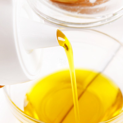 為什么炒菜的油會冒煙(圖1) 為什么炒菜的油會冒煙(圖1)